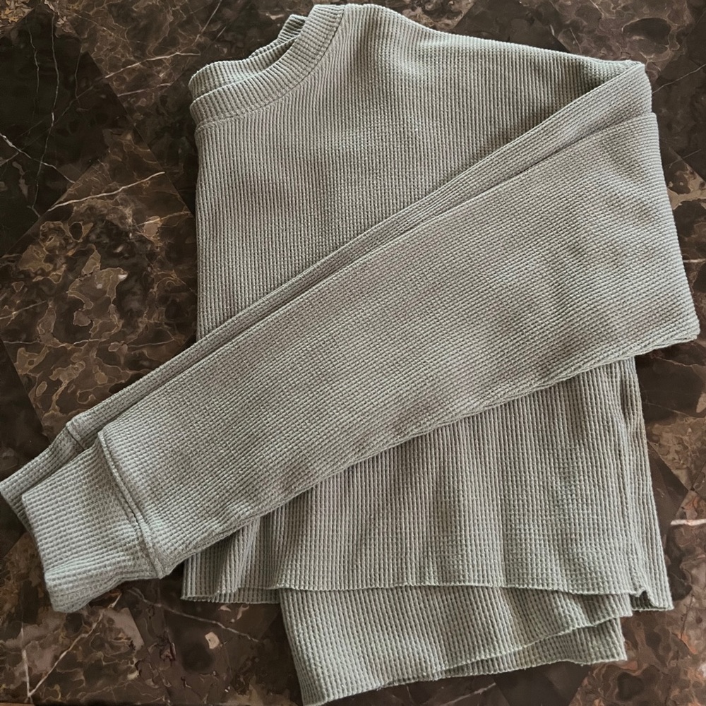forever 21 waffle knit long shelve crop top